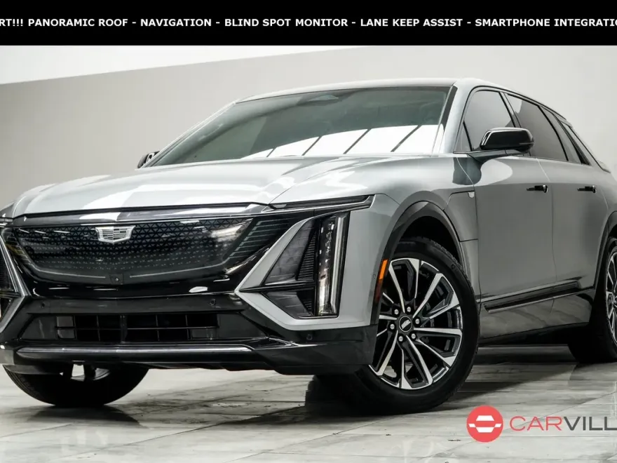 2024 Cadillac Lyriq Sport photo 1