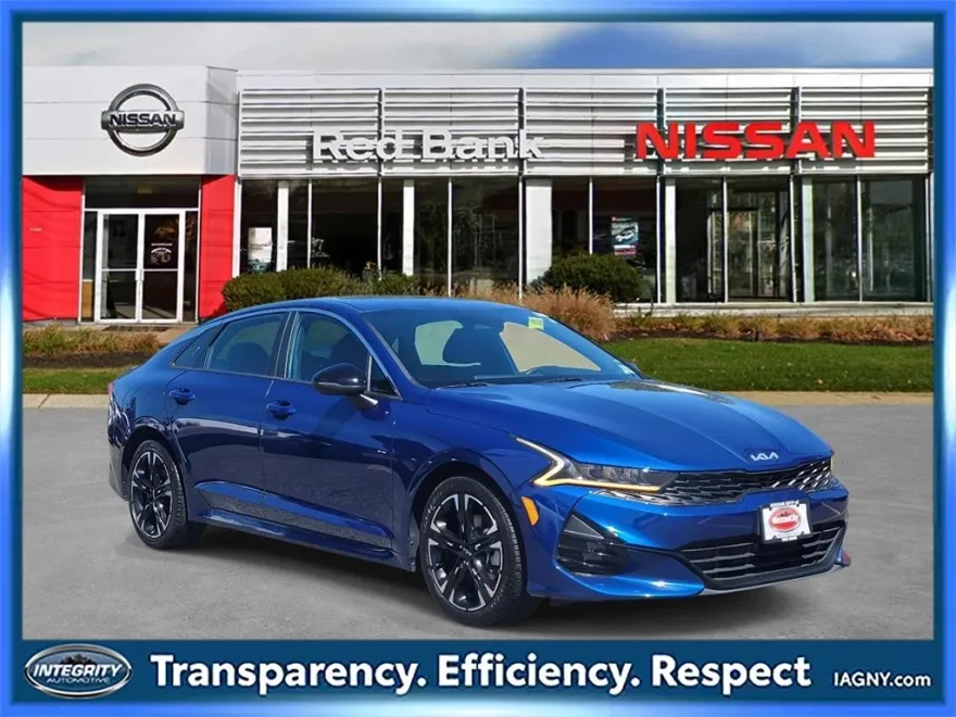 2022 Kia K5 GT-Line photo 1