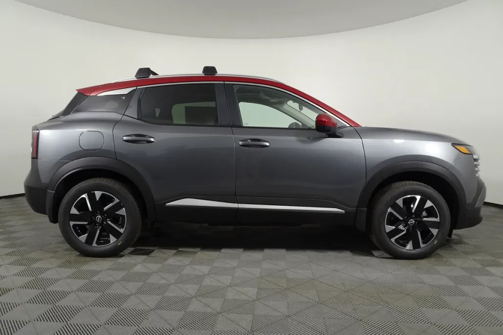 2026 Nissan Kicks SV photo 1