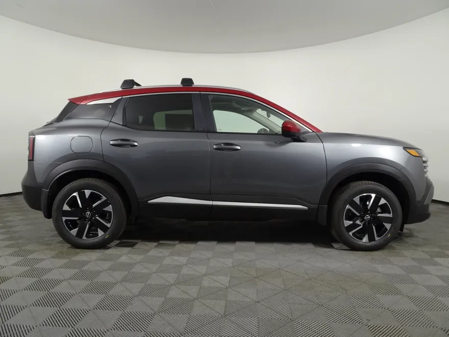 2026 Nissan Kicks SV photo 1