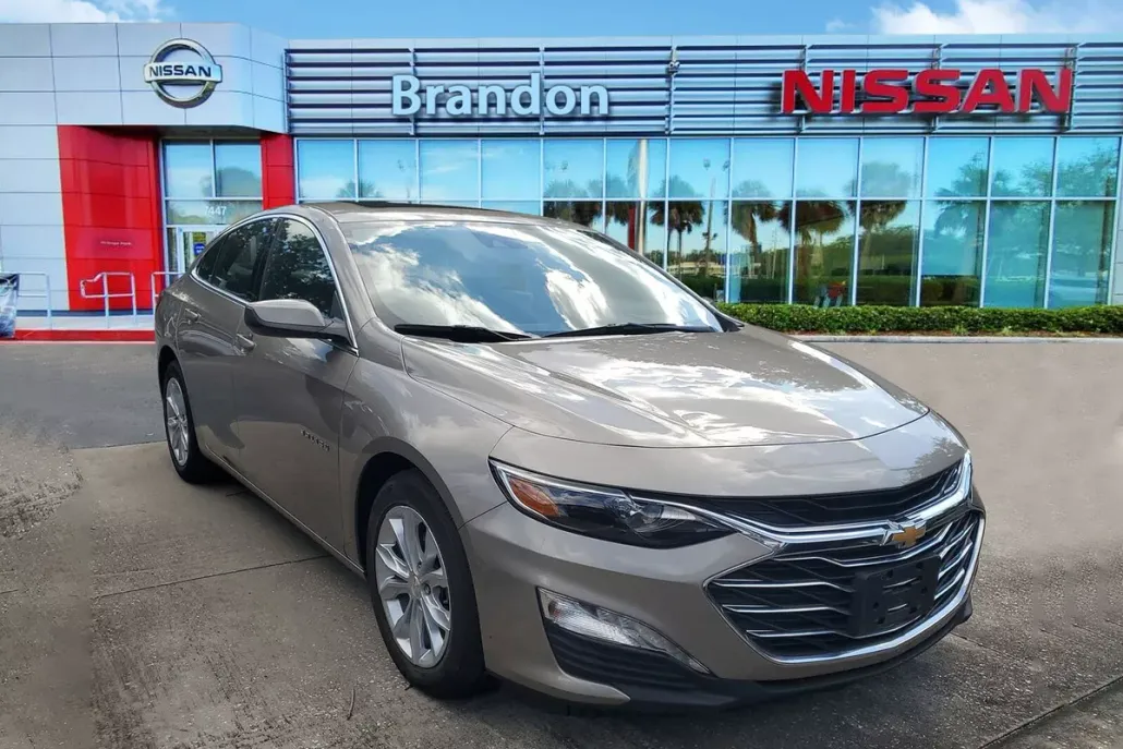 2024 Chevrolet Malibu 1LT photo 1