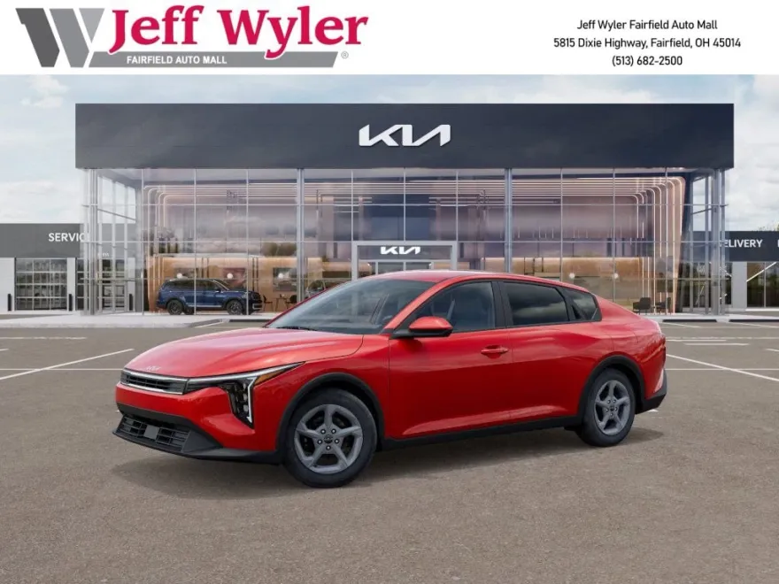 2025 Kia K4 LXS photo 1