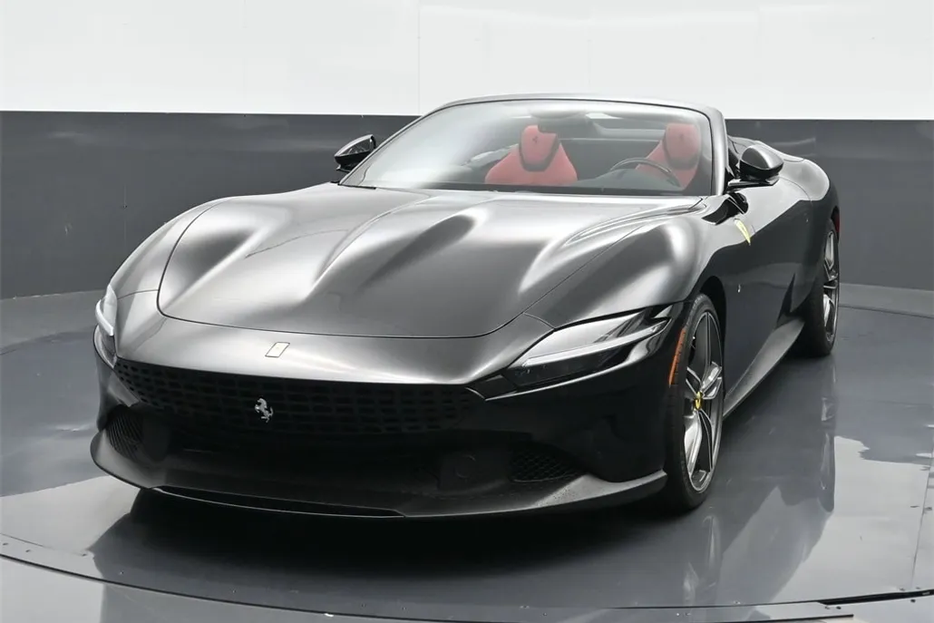2024 Ferrari Roma Base photo 1