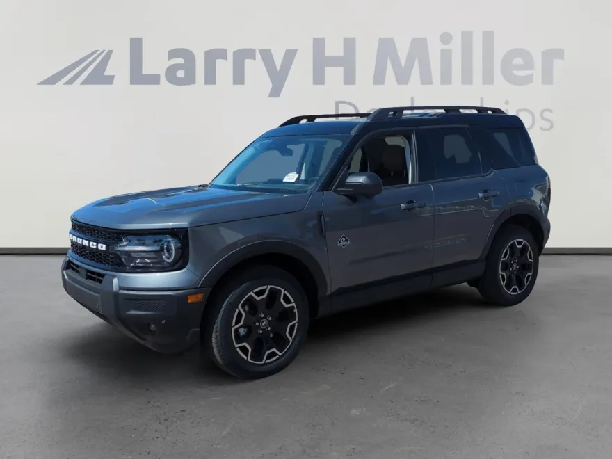2025 Ford Bronco Sport Outer Banks photo 1