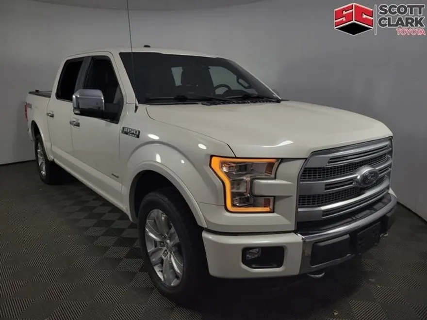 2015 Ford F-150 Platinum photo 1