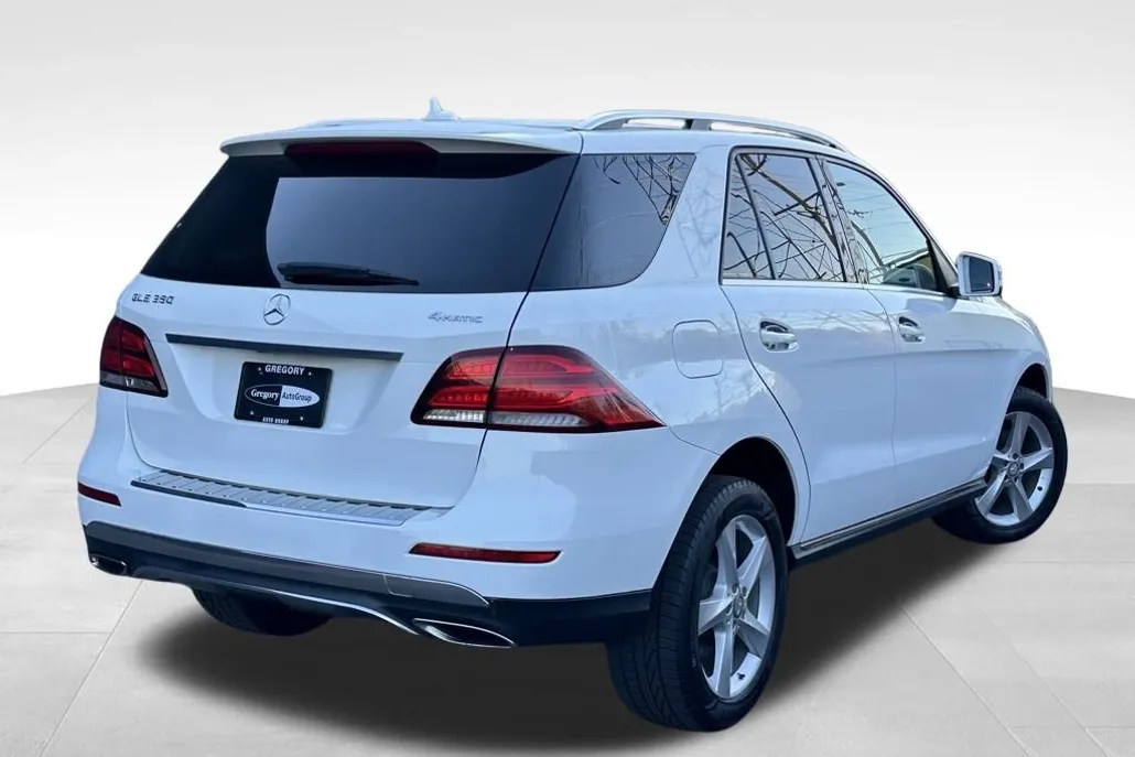 2017 Mercedes Benz GLE 350 4MATIC photo 1