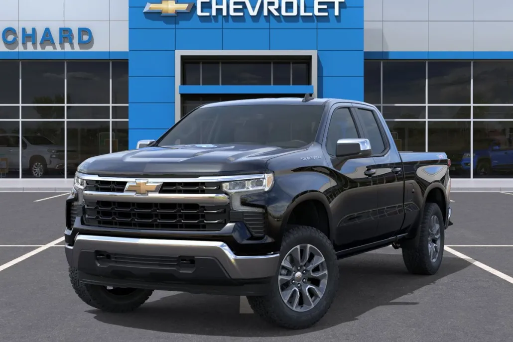 2026 Chevrolet Silverado 1500 LT photo 1