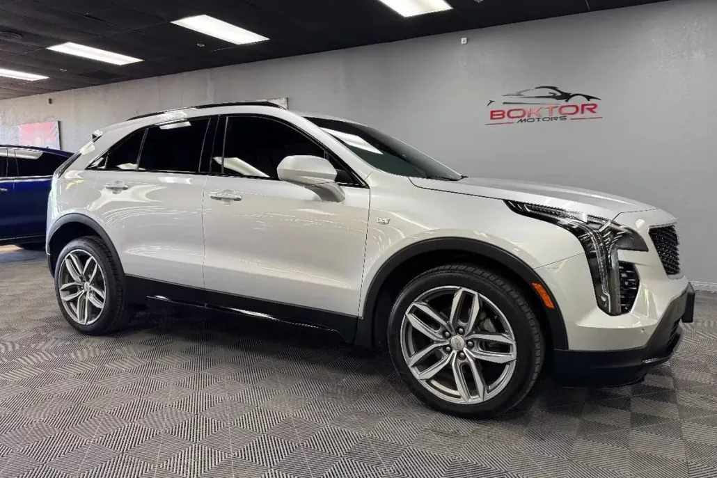 2019 Cadillac XT4 Sport photo 1