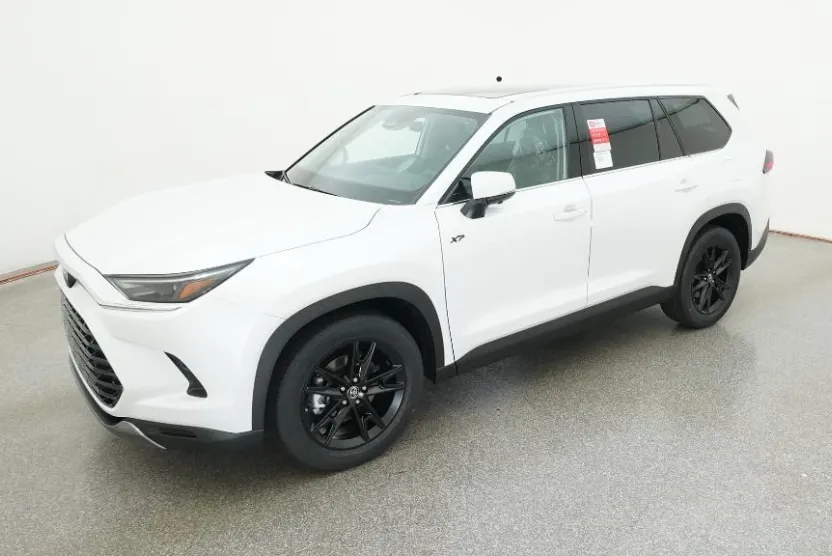 2026 Toyota Grand Highlander Limited photo 1