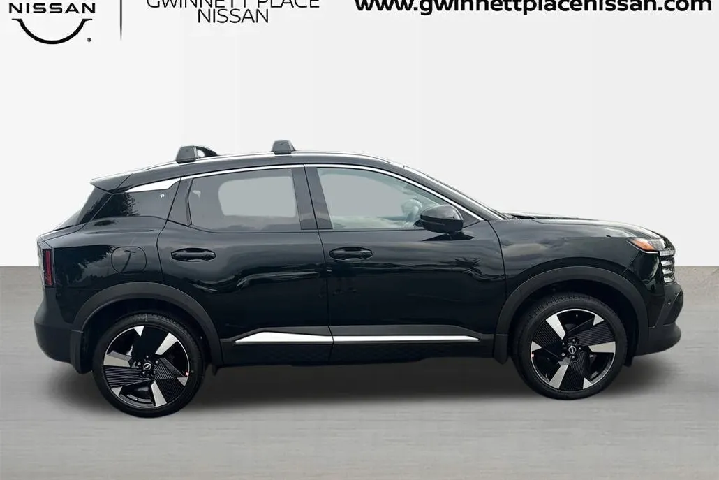 2026 Nissan Kicks SR photo 1