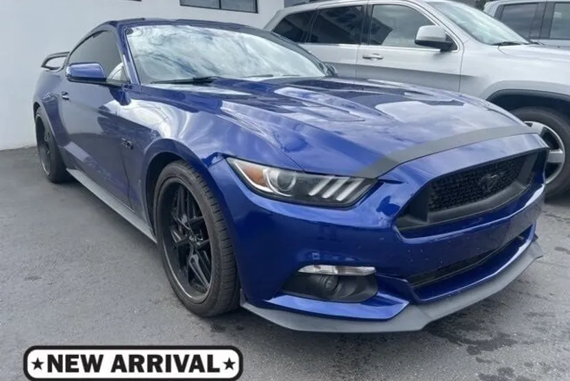 2016 Ford Mustang GT Premium photo 1