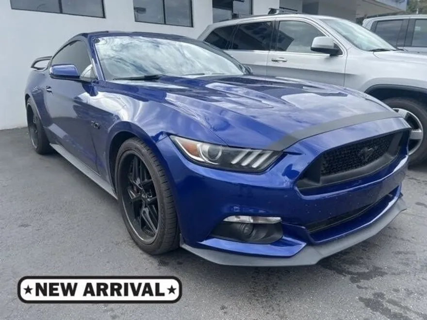 2016 Ford Mustang GT Premium photo 1