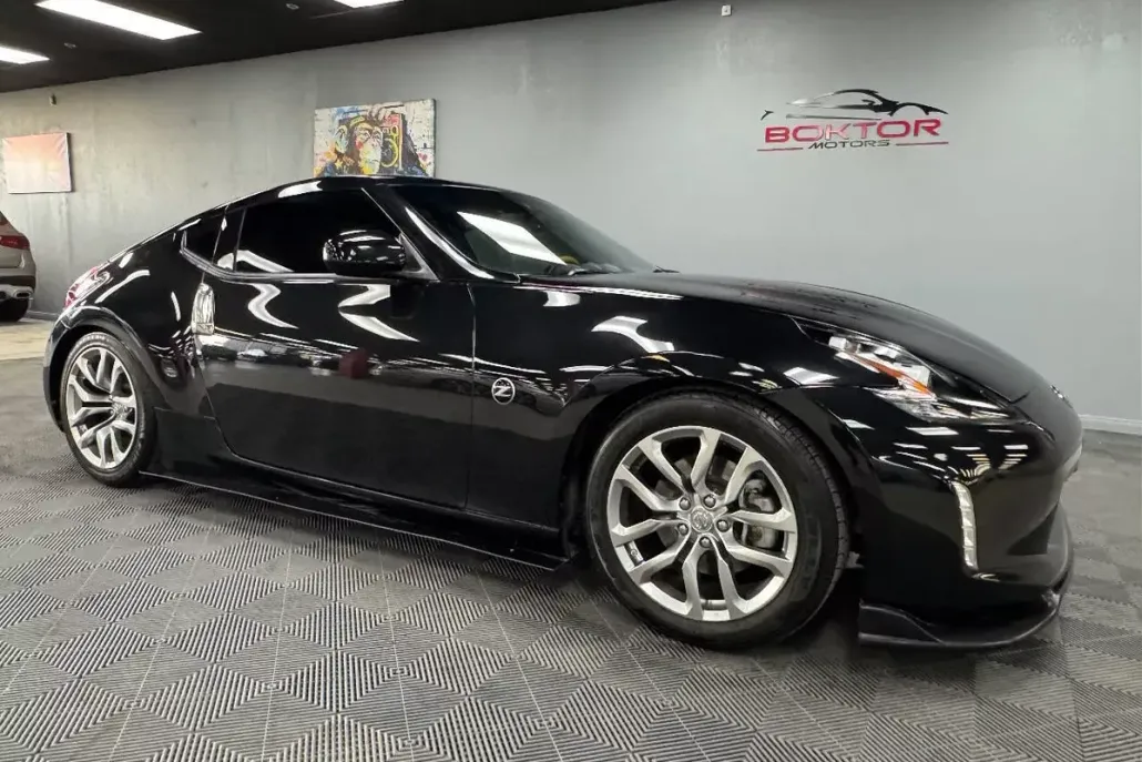 2019 Nissan 370Z Base photo 1