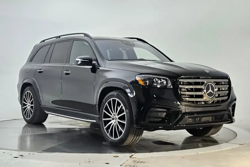 2025 Mercedes Benz GLS 450 4MATIC photo 1