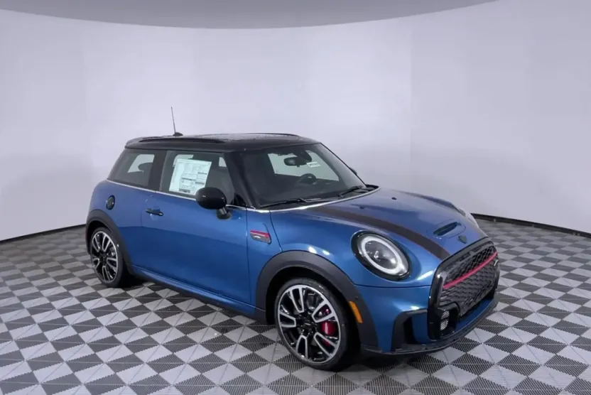 2023 Mini Cooper 2 Door Hardtop photo 1