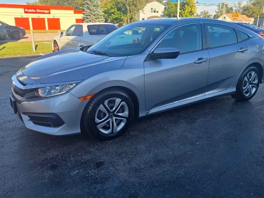 2016 Honda Civic LX photo 1