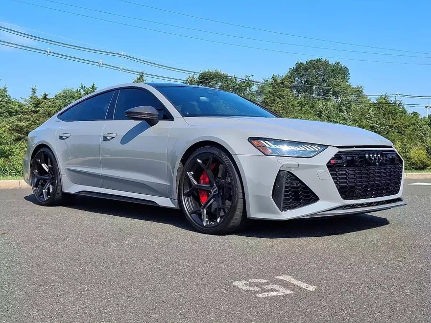 2024 Audi RS 7 Performance Base photo 1