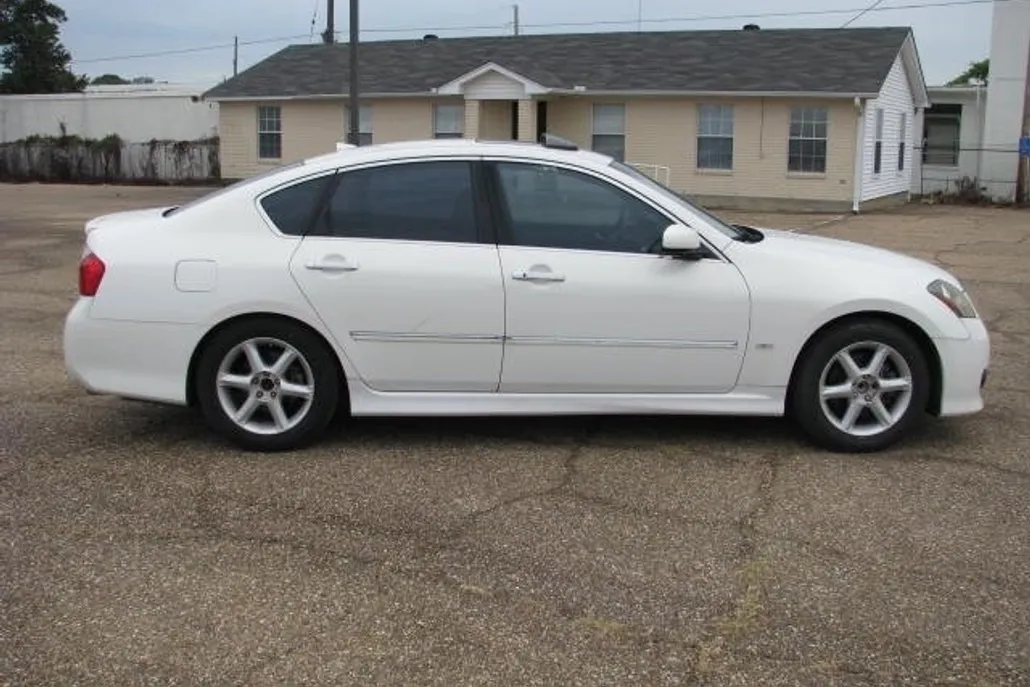 2009 Infiniti M35 photo 1