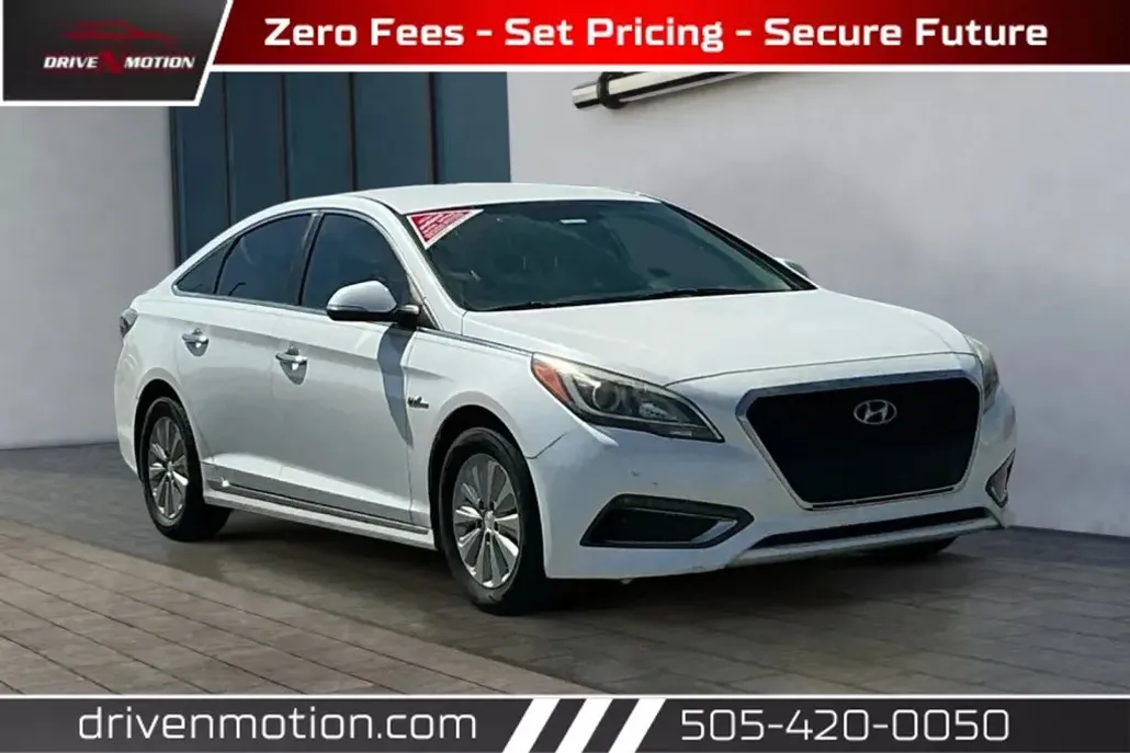2016 Hyundai Sonata Hybrid photo 1