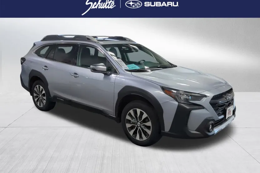 2023 Subaru Outback Touring photo 1