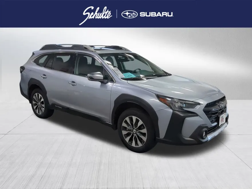 2023 Subaru Outback Touring photo 1