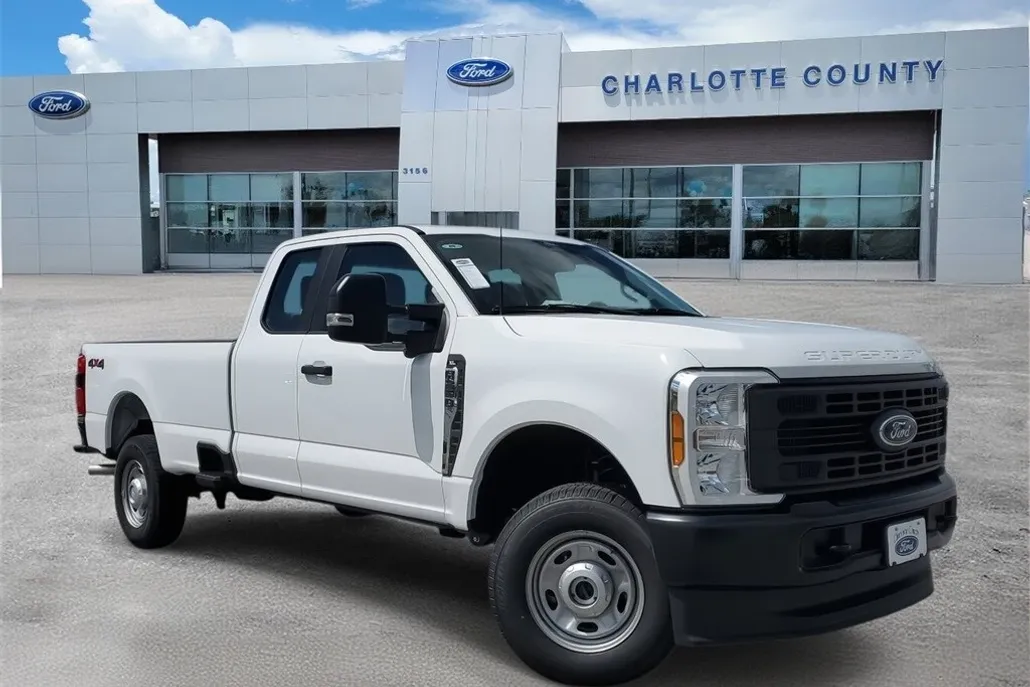 2024 Ford F-350 photo 1