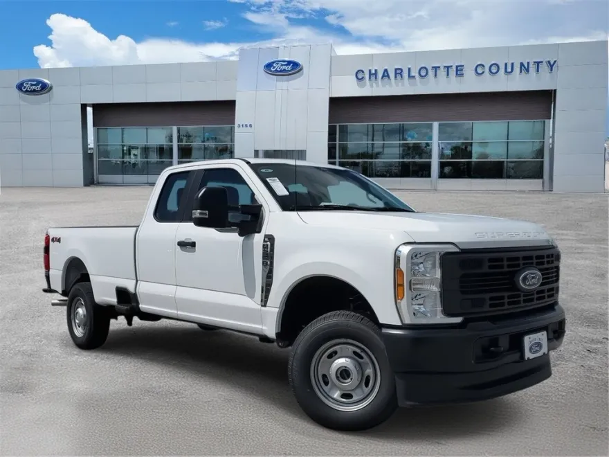 2024 Ford F-350 photo 1