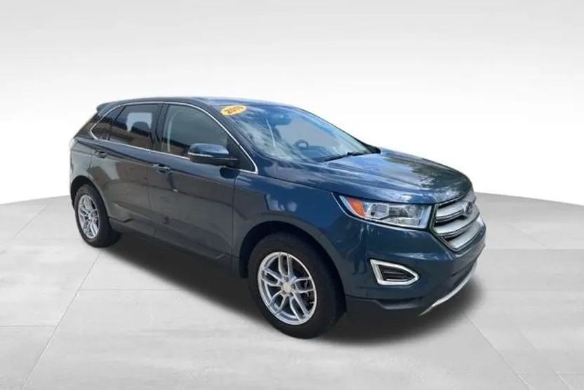 2016 Ford Edge SEL photo 1