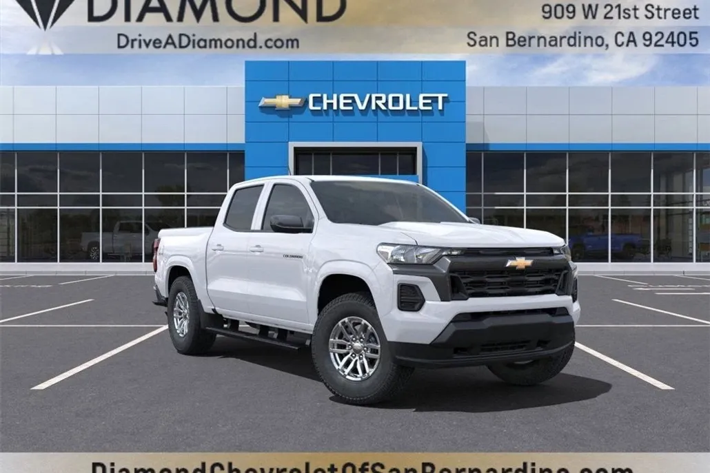 2025 Chevrolet Colorado Work Truck LT photo 1