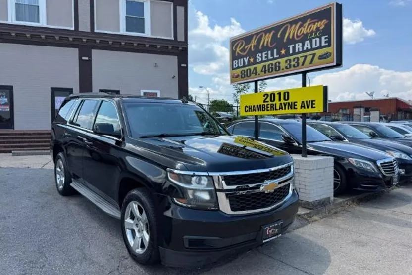 2015 Chevrolet Tahoe LT photo 1