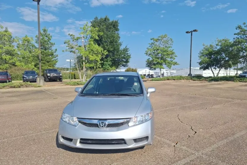 2011 Honda Civic LX photo 1