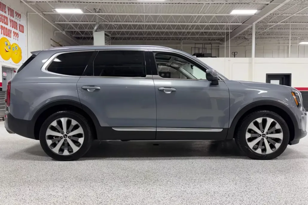 2020 Kia Telluride S photo 1