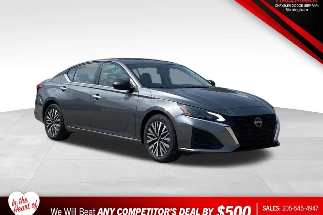 2024 Nissan Altima 2.5 SV photo 1