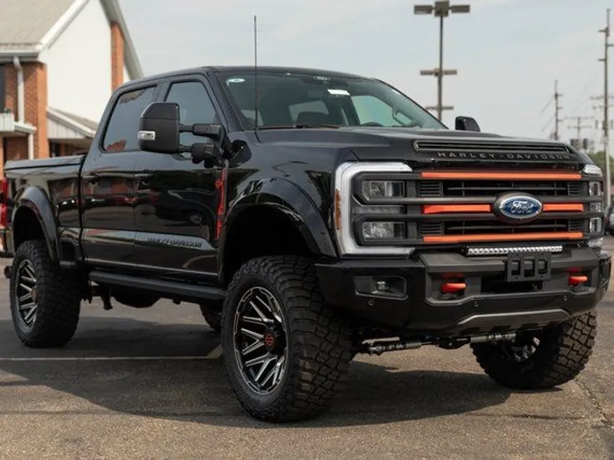 2024 Ford F-250 photo 1