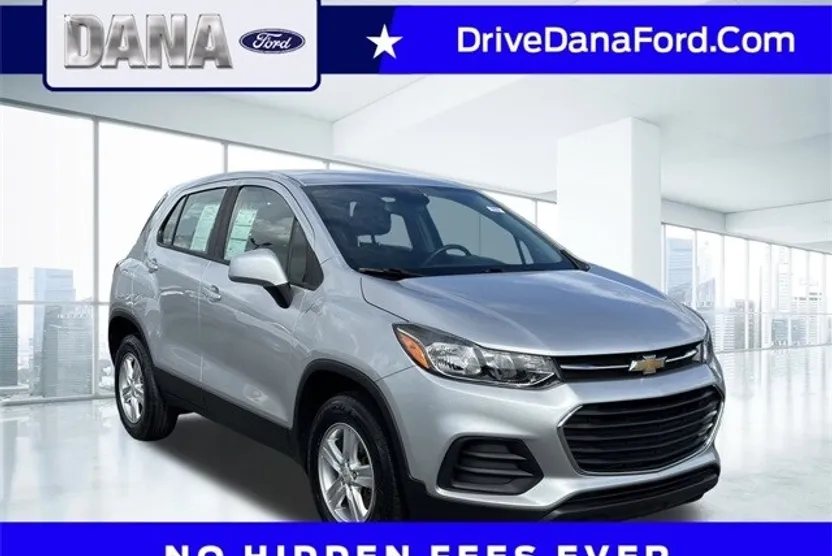 2018 Chevrolet Trax LS photo 1