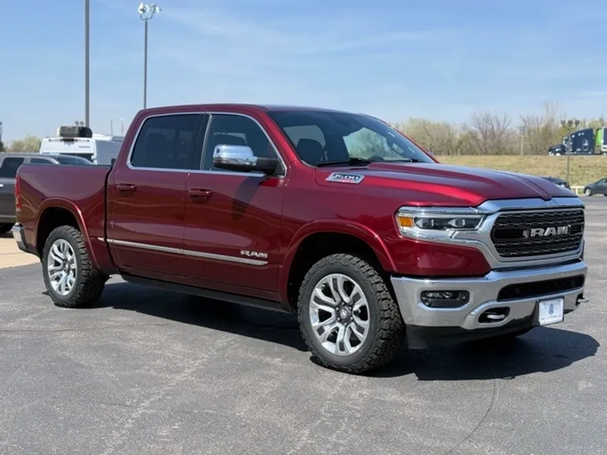 2023 Ram 1500 Limited photo 1