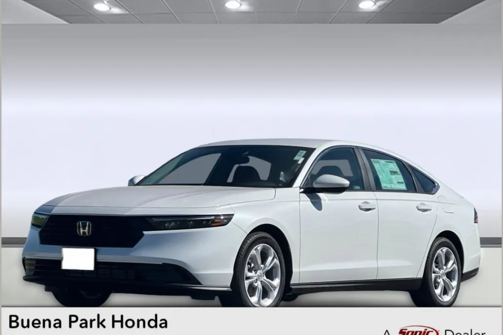 2025 Honda Accord LX photo 1
