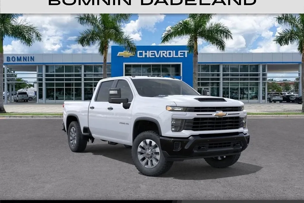2025 Chevrolet Silverado 2500HD Custom photo 1