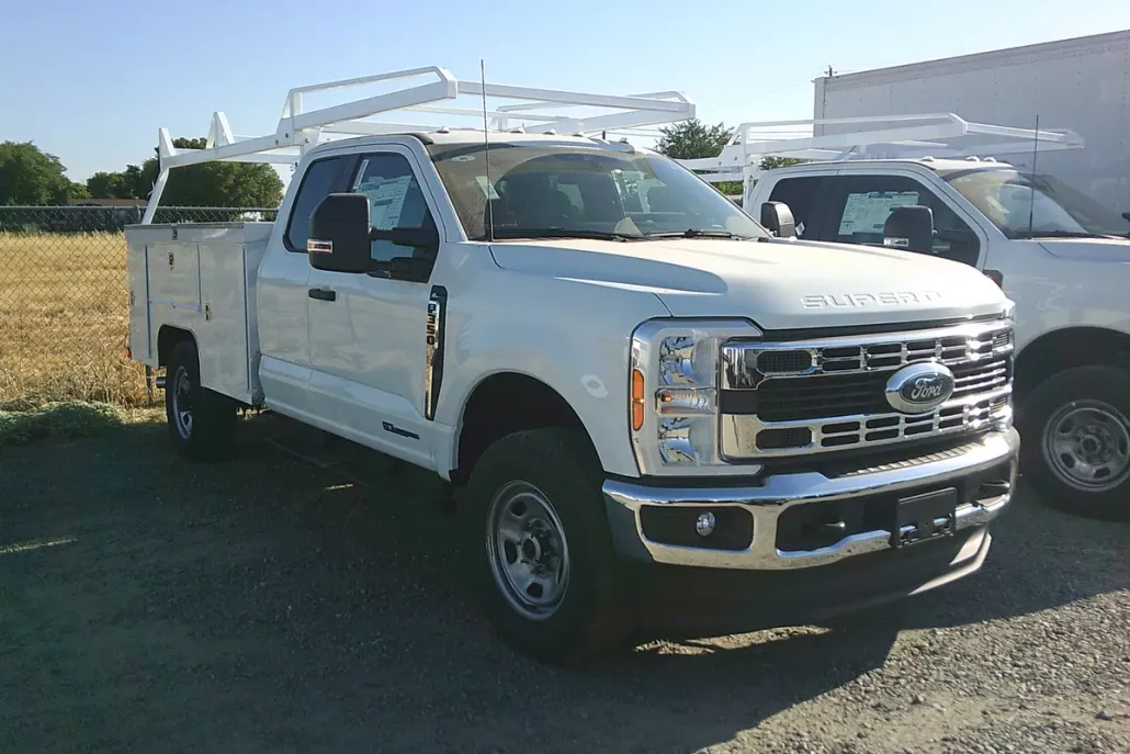 2025 Ford F-350 photo 1