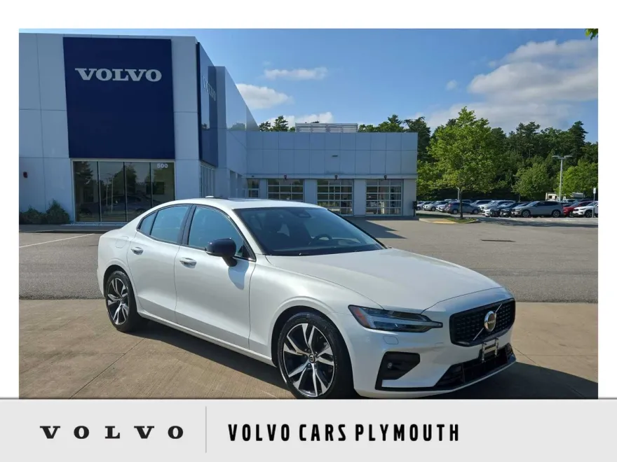 2025 Volvo S60 B5 Core photo 1