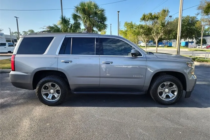 2018 Chevrolet Tahoe LS photo 1