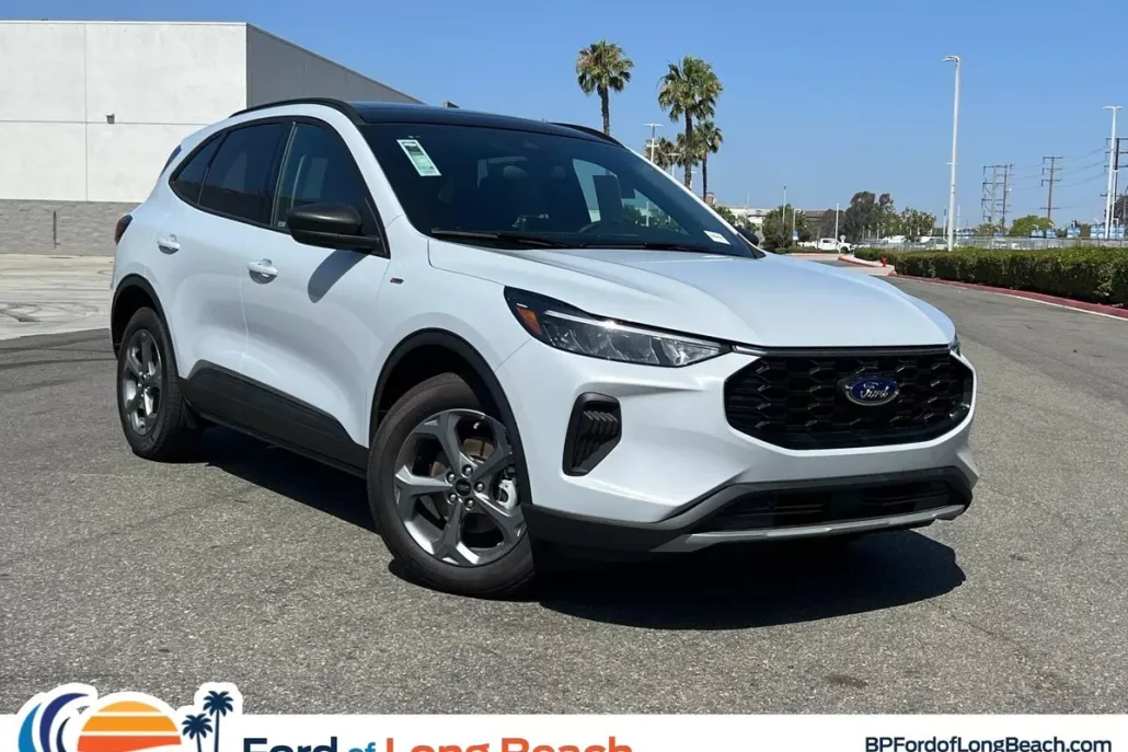 2025 Ford Escape ST-Line photo 1