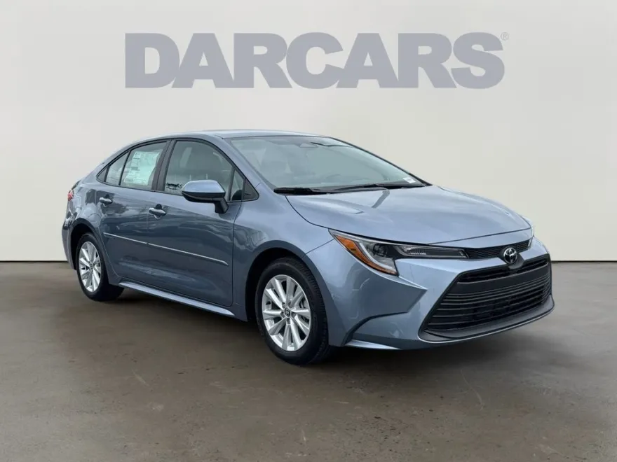 2025 Toyota Corolla LE Premium photo 1