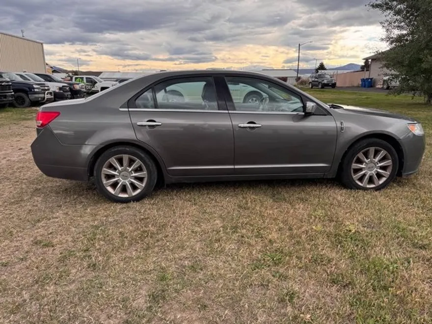 2012 Lincoln MKZ photo 1