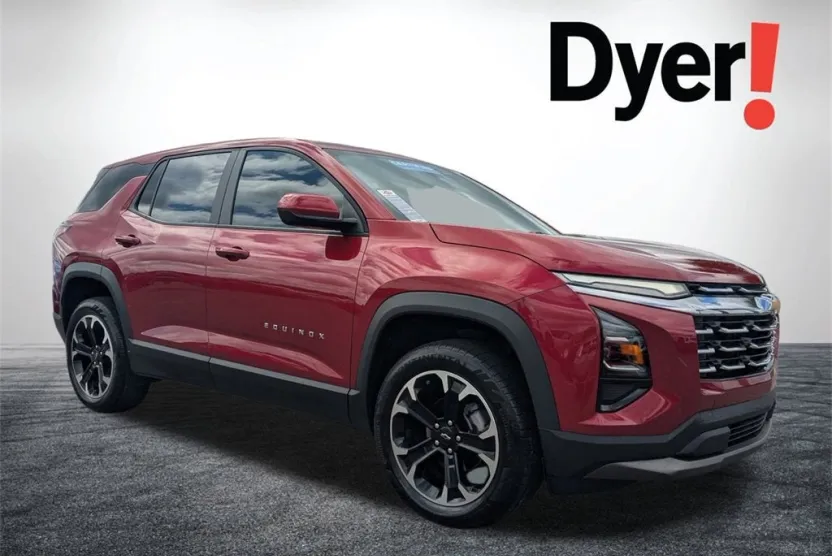 2025 Chevrolet Equinox LT photo 1