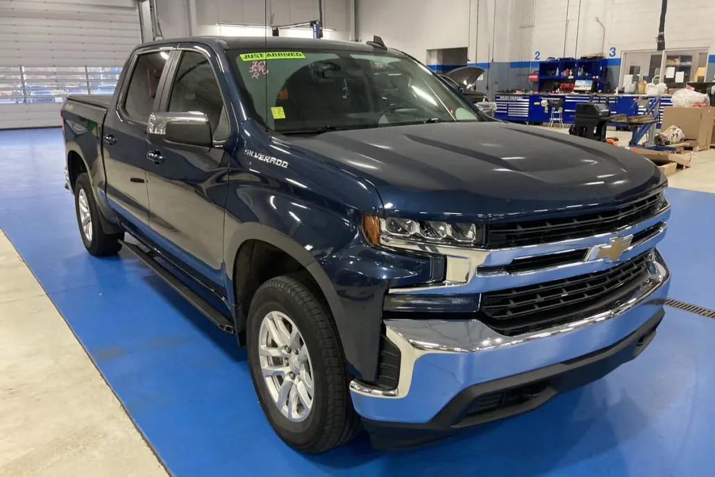 2022 Chevrolet Silverado 1500 LT photo 1