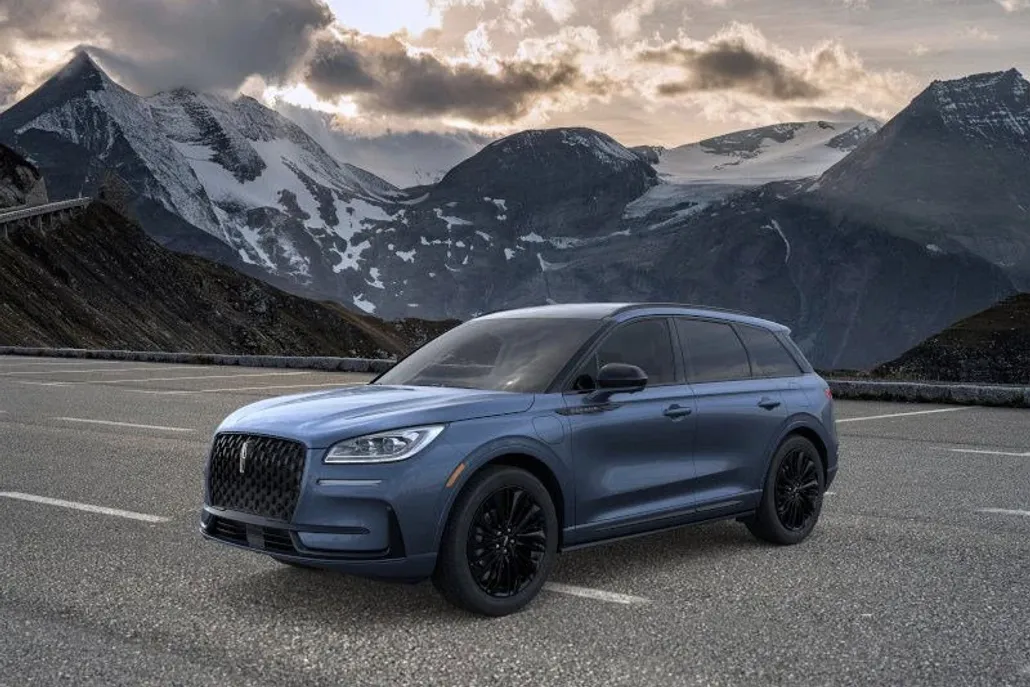 2025 Lincoln Corsair Grand Touring photo 1