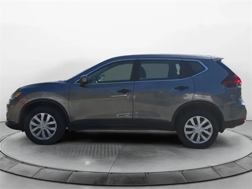 2018 Nissan Rogue S photo 1