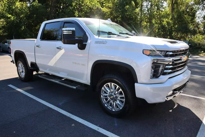 2023 Chevrolet Silverado 2500HD High Country photo 1