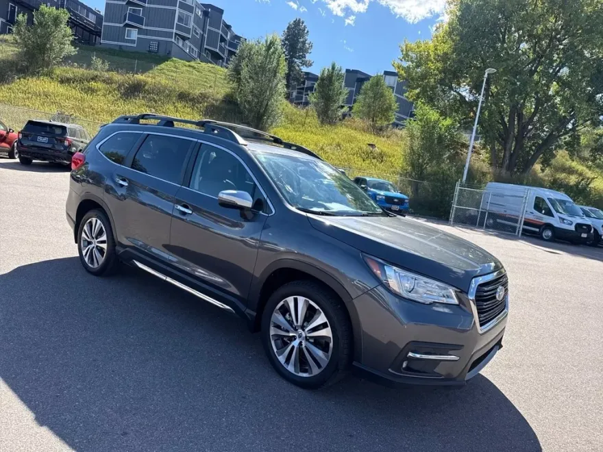 2021 Subaru Ascent Touring photo 1
